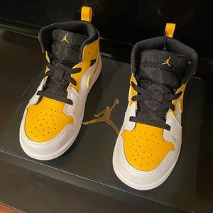 Air Jordan 1- Toddler size 9